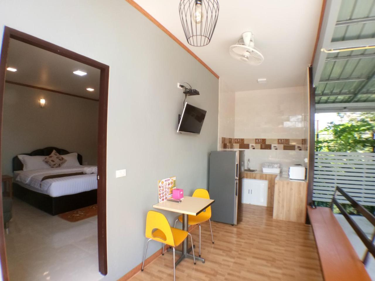 Hi Tech Resort Kabin Buri Zimmer foto